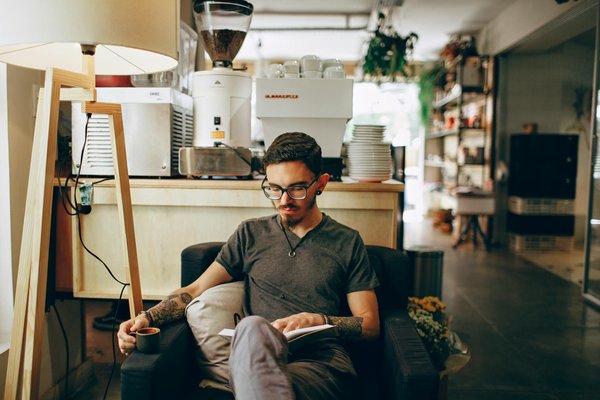 Les Poétesses Célèbres Qui Ont Transformé le Cours de l'Histoire Littéraire