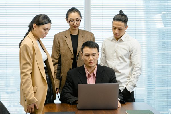 Découvrez les puffs rechargeables et jetables en ligne !